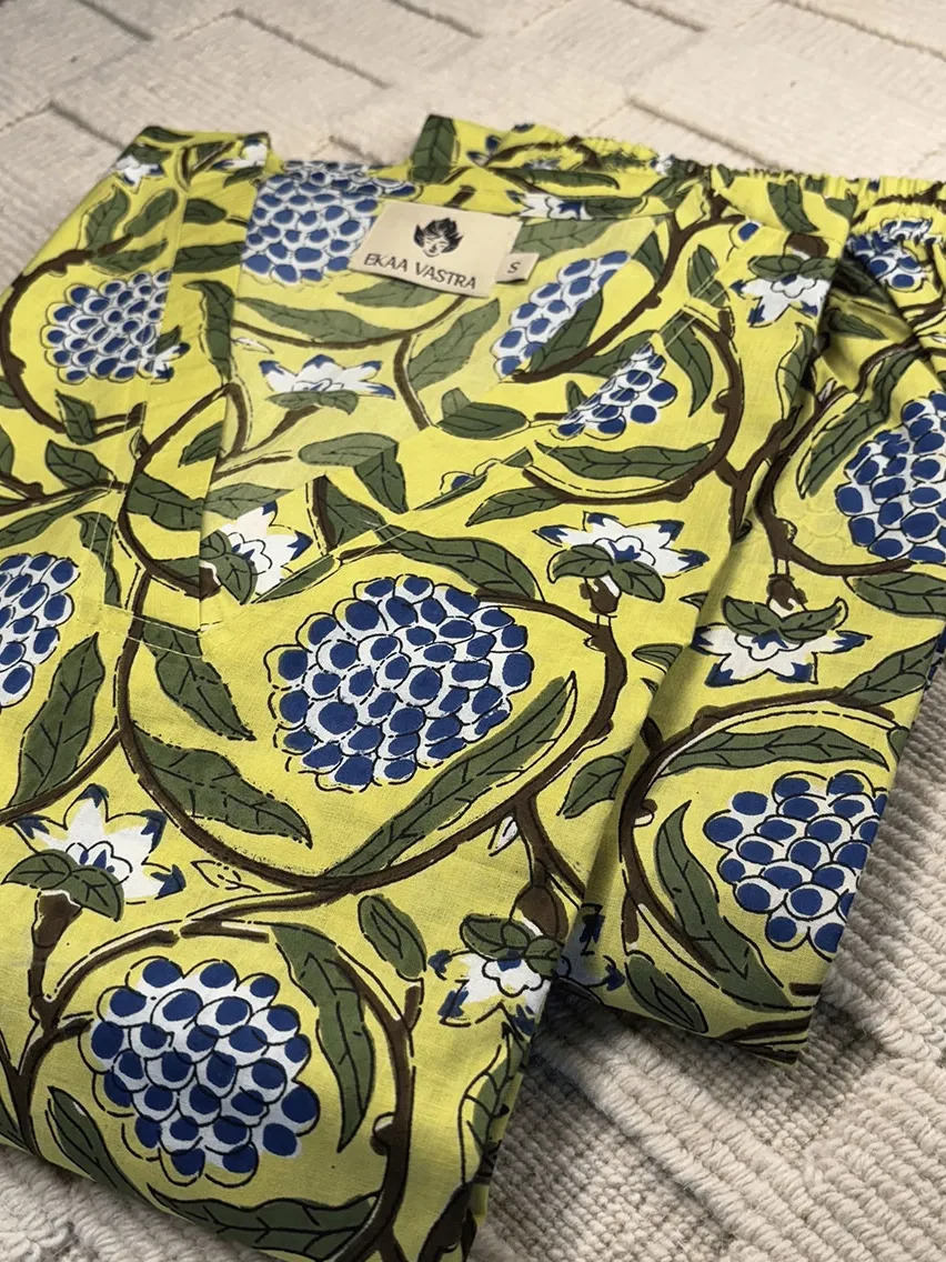 Green Garden Printed Cotton Suit Set - Alternative View